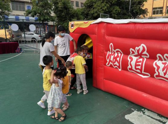 增强居民防火意识、灭火能力、逃生技能 李松蓢社区开展消防安全体验活动