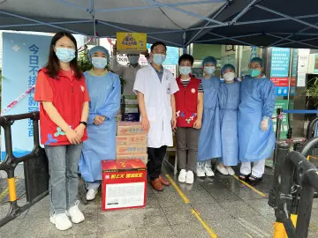 玉塘街道田寮社区护士节致敬社康  “白衣天使”