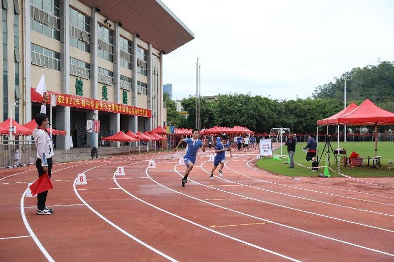 深圳中考体育考试顺利开考，考试全过程将实现视频监控全覆盖