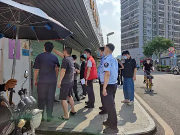 新湖街道全面排查房屋安全隐患