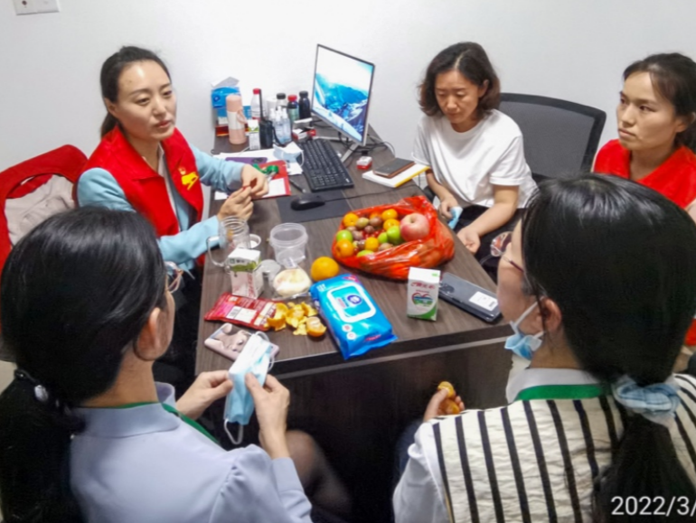 定期“回头看”！深圳市直机关党员干部助力集中居家健康监测点高质量高水平运作