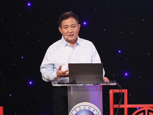 讲述中国航天科技的发展史，中国首批航天员潘占春做客市民文化大讲堂