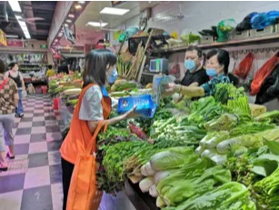 黄贝之声 | 黄贝街道禁毒社工深入菜市场开展禁毒宣传