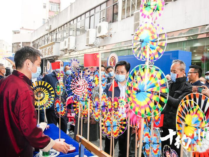 面塑、剪纸、风车、皮雕、草编，深圳图书馆将举办非遗文化体验活动