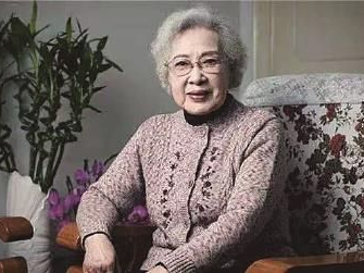 人民艺术家秦怡今天凌晨逝世，享年一百岁