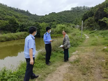 以“汛”为令！公明街道网格队伍齐力吹响防汛“集结号”