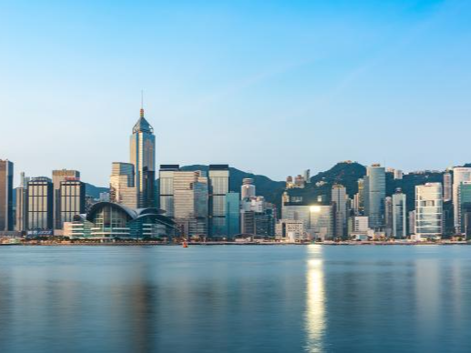 新华社评论员：依新法立新风，香港迈出民主新步伐   