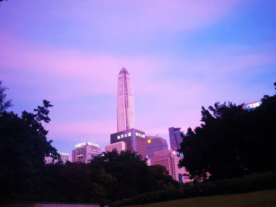 最美晚霞预示这周天气炎热开场！深圳的夏天，原本五颜六色……