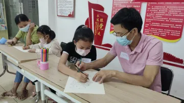 建设文明家庭！凤凰街道V爱之家以心理绘画促进亲子沟通