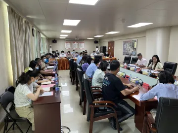 凤凰街道39名入党积极分子参加迎“七一”座谈会