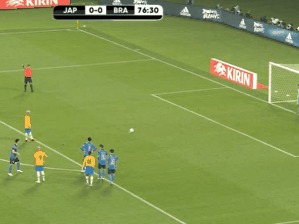 友谊赛：孙兴慜直接任意球破门，韩国队2-0击败智利