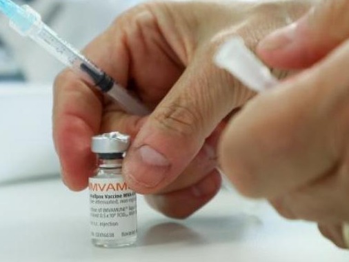 美国政府将为各州发放近30万剂猴痘疫苗 
