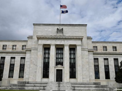 美联储召开货币政策会议，讨论加息决定