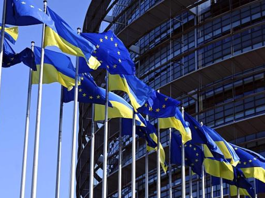 乌克兰与欧盟签署交通免签协议