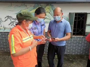 新湖街道网格员迅速投入大规模核酸检测工作