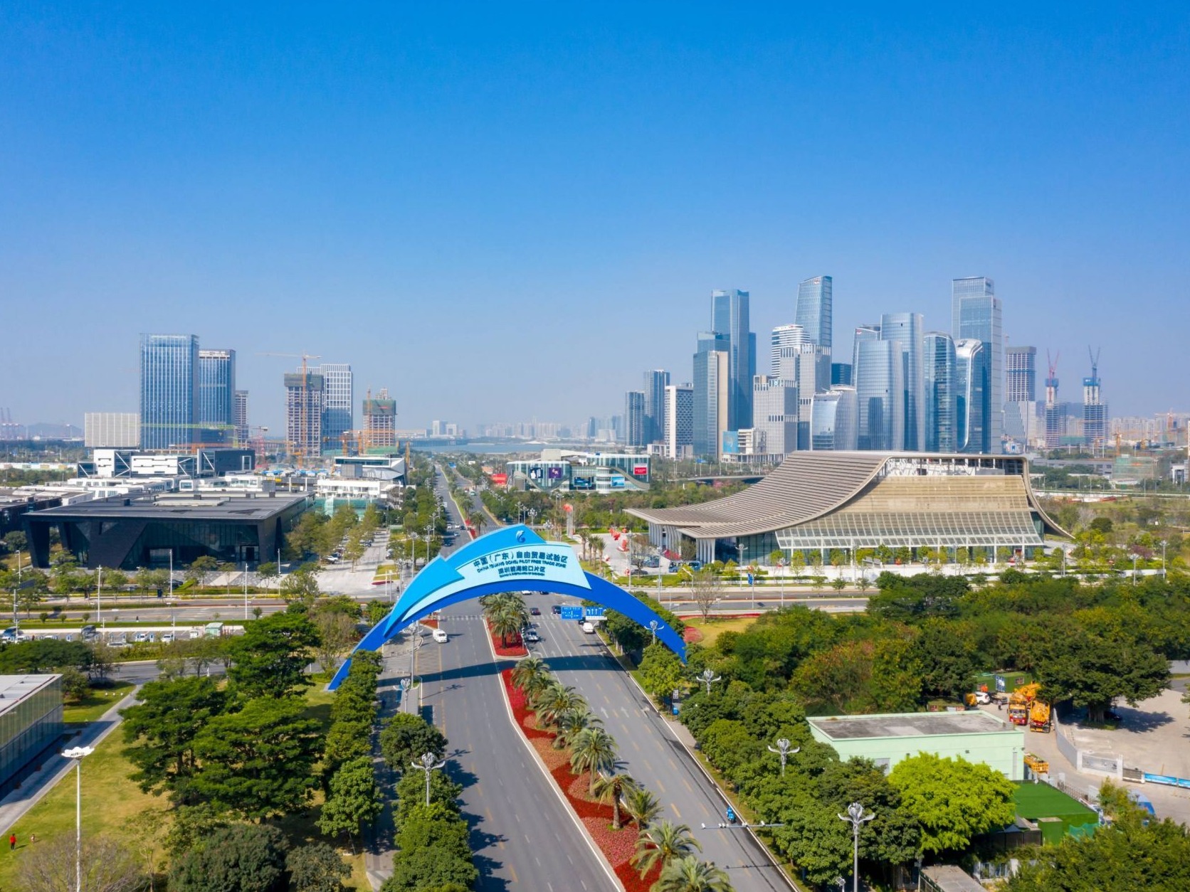 广东在13个地市设立自贸试验区联动发展区，深圳前海蛇口自贸片区迎来新机遇