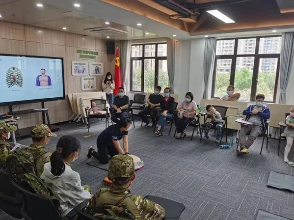 深圳坪山这个小区破解治理难题