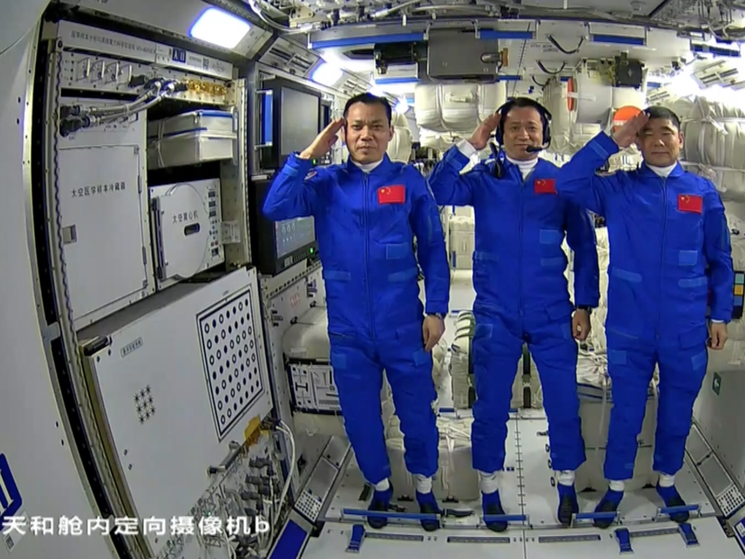 航天员入驻中国空间站“太空家园”一年啦！