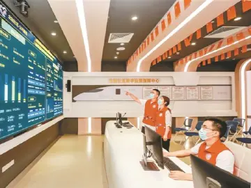 沿着总书记的足迹·深圳篇 | 把民生作为最大党建，共建“最美北站家园” 