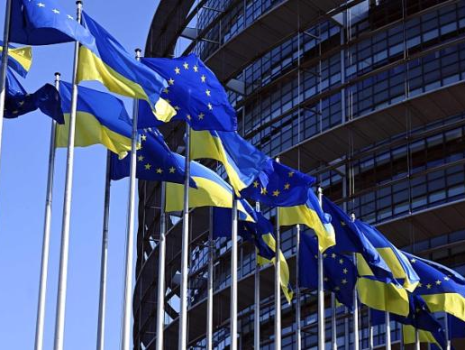 欧委会建议给予乌克兰欧盟候选国地位