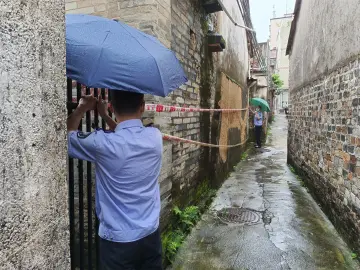 公明网格打好“组合拳”筑牢防汛安全网