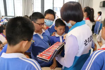 新湖街道毒品预防专题教育活动进校园  