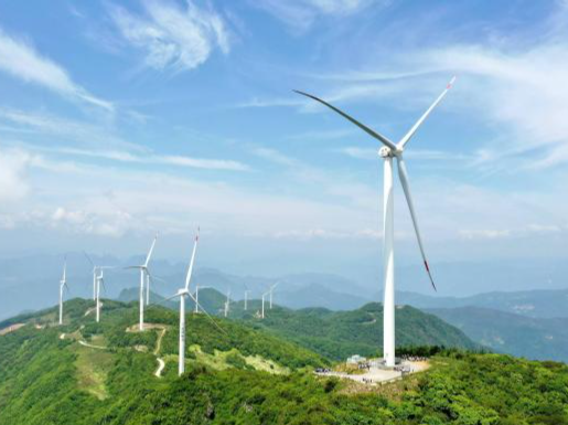 政策亮点之新能源产业集群 | 2025年深圳新能源发电装机占比将达83%