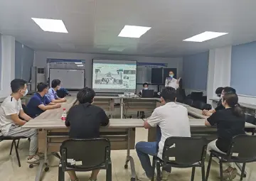 公明辖区共青团员走进禁毒展厅