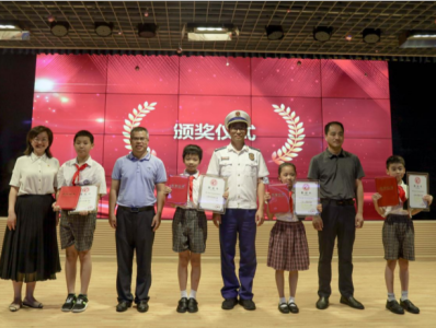 深圳4名小学生上演“教科书式”火情应对，他们获奖了！