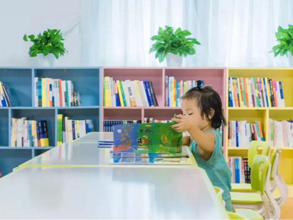 不同年龄段的孩子，需要阅读什么书籍？深圳这个公益培训开课啦