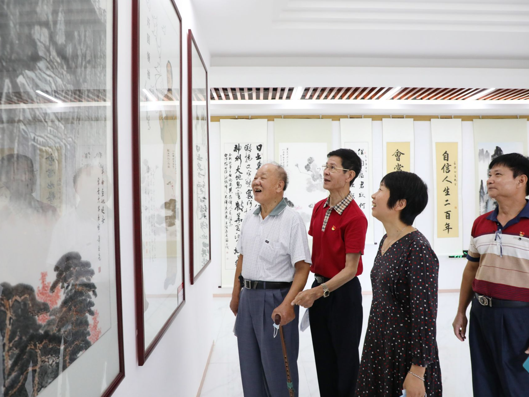 书画献礼迎“七一” 新安街道举办老干部书画摄影作品展