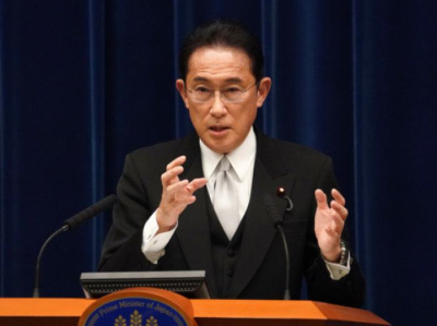 日本首相岸田文雄称将尽快发起修宪动议