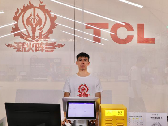 惊险！球友打球心脏骤停，”救人神器“AED再次显威！