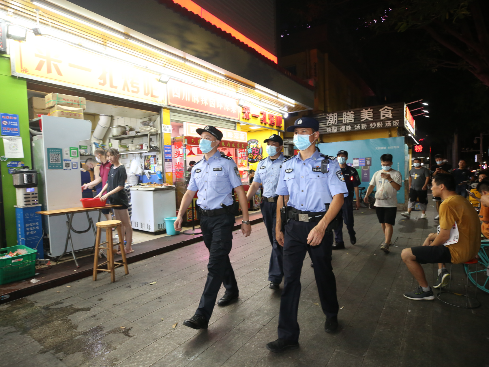 深圳公安开展夏夜治安巡查宣防集中统一行动，三天出动警力2.28万余人次