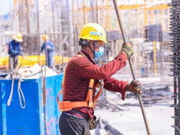 一手抓防暑一手抓防疫 中建八局南方公司有序推进重点工程建设