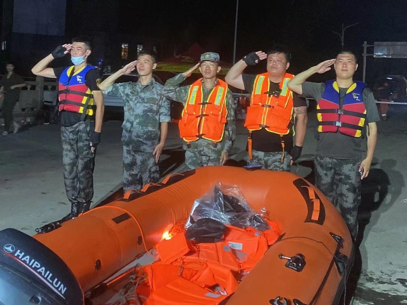 （暂不发）光明民兵：奋战一线建功勋，书写新时代民兵融合新篇章