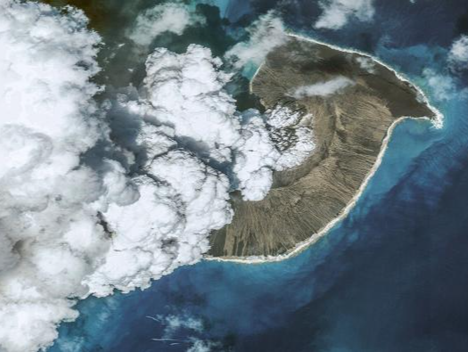 2022年初汤加火山爆发或加剧全球气候变暖：向大气注入千亿公斤水