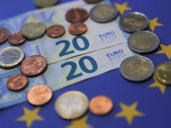 欧元兑美元汇率跌至近20年来新低