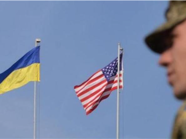 乌外长与美国务卿通话 协调加快向乌交付重型武器