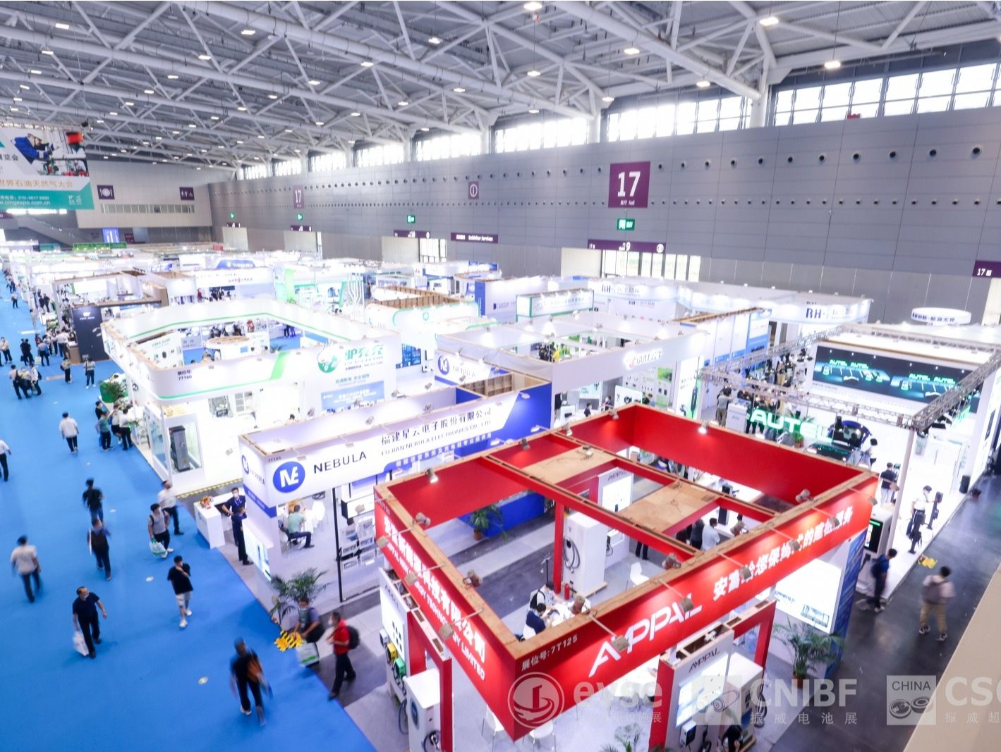 深圳国际充电设施产业展览会举办，新能源充电产业深圳领跑全国