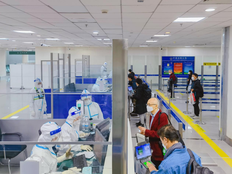 深圳机场边检护航新增国际货运航线，今年已保障国际货运航班1.1万余架次