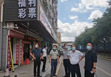 凤凰街道督导文明城市创建对照测评标准逐项查漏补缺