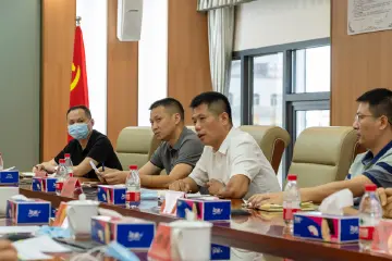 公明街道召开集中隔离场所派驻干部座谈会              