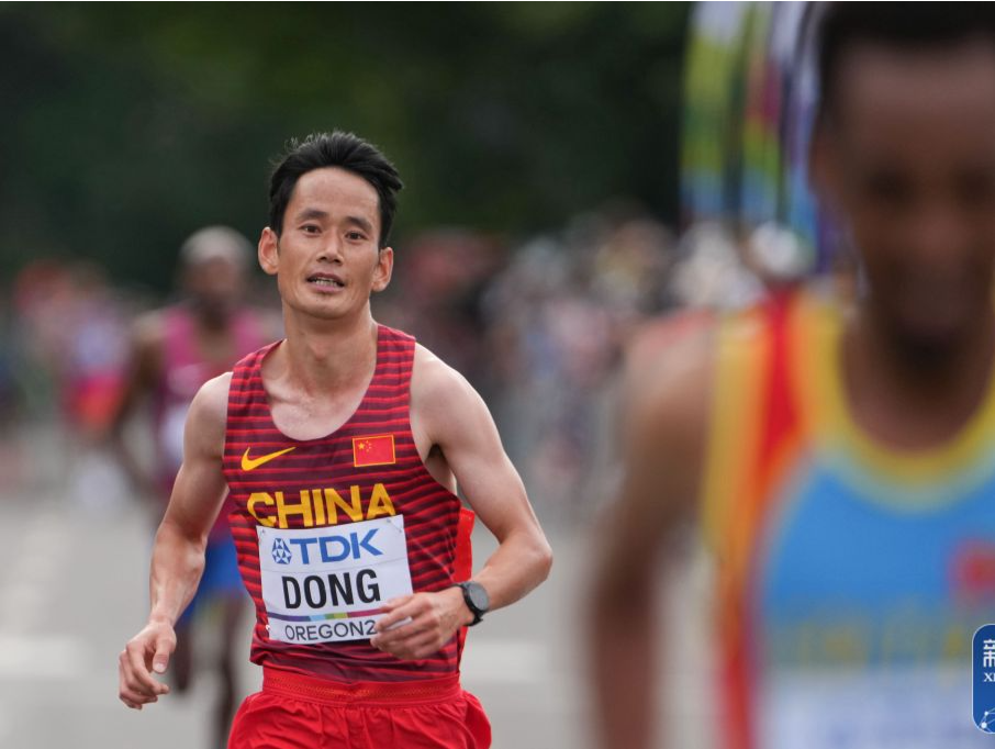 董国建创中国选手世锦赛马拉松最快成绩