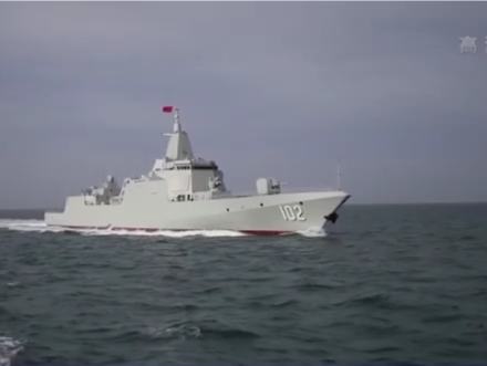 奋斗强军丨装备升级 战法创新 中国海军向海图强磨砺精兵 