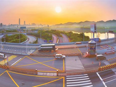 香港回归祖国25周年 | 建设提速升级 特区口岸蝶变