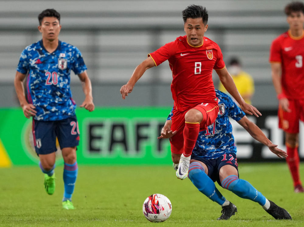 东亚杯中国男足选拔队0:0战平日本队