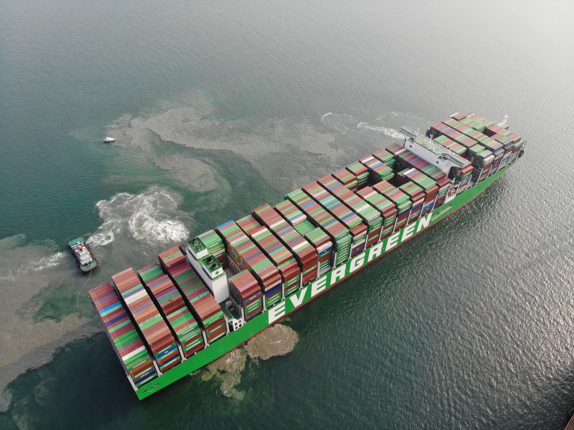 可承载24万吨货物！又一艘最强“带货王”集装箱船“长颖”轮首航盐田港