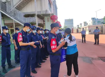 公明街道为保安从业人员开展禁毒知识培训