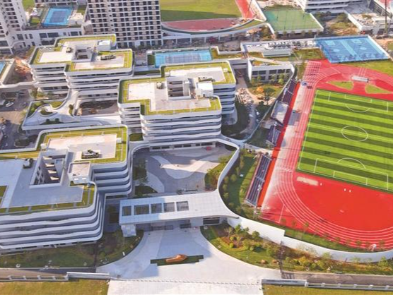 深圳坪山高中园新校落成，将于今年9月1日开学